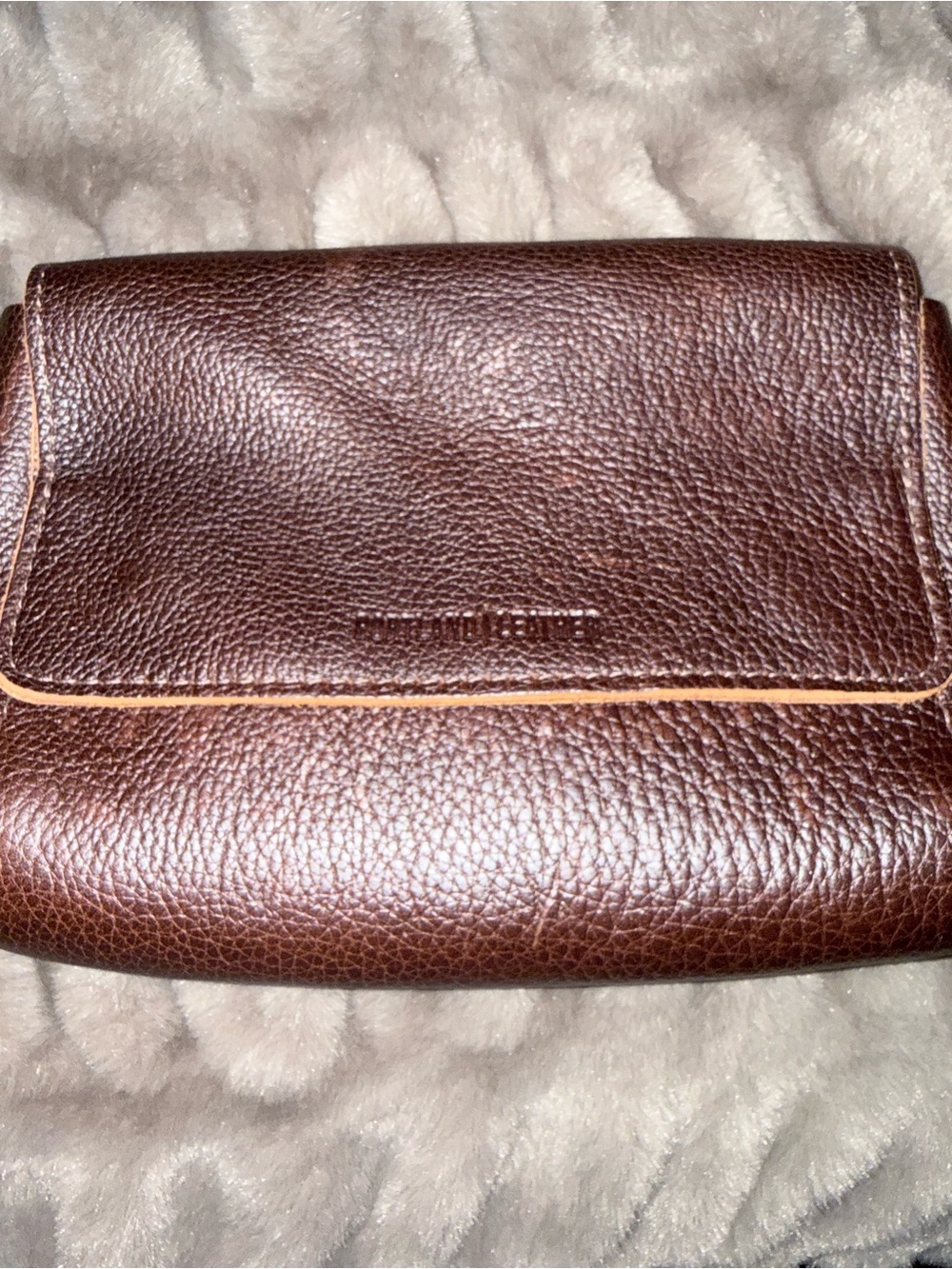 Portland Leather Cold brew Leather Crossbody Bag - Picture 8 of 10